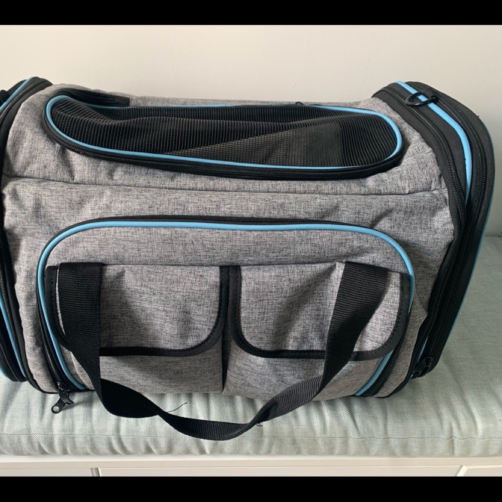 Airline Approved Expandable Pet Carrier
